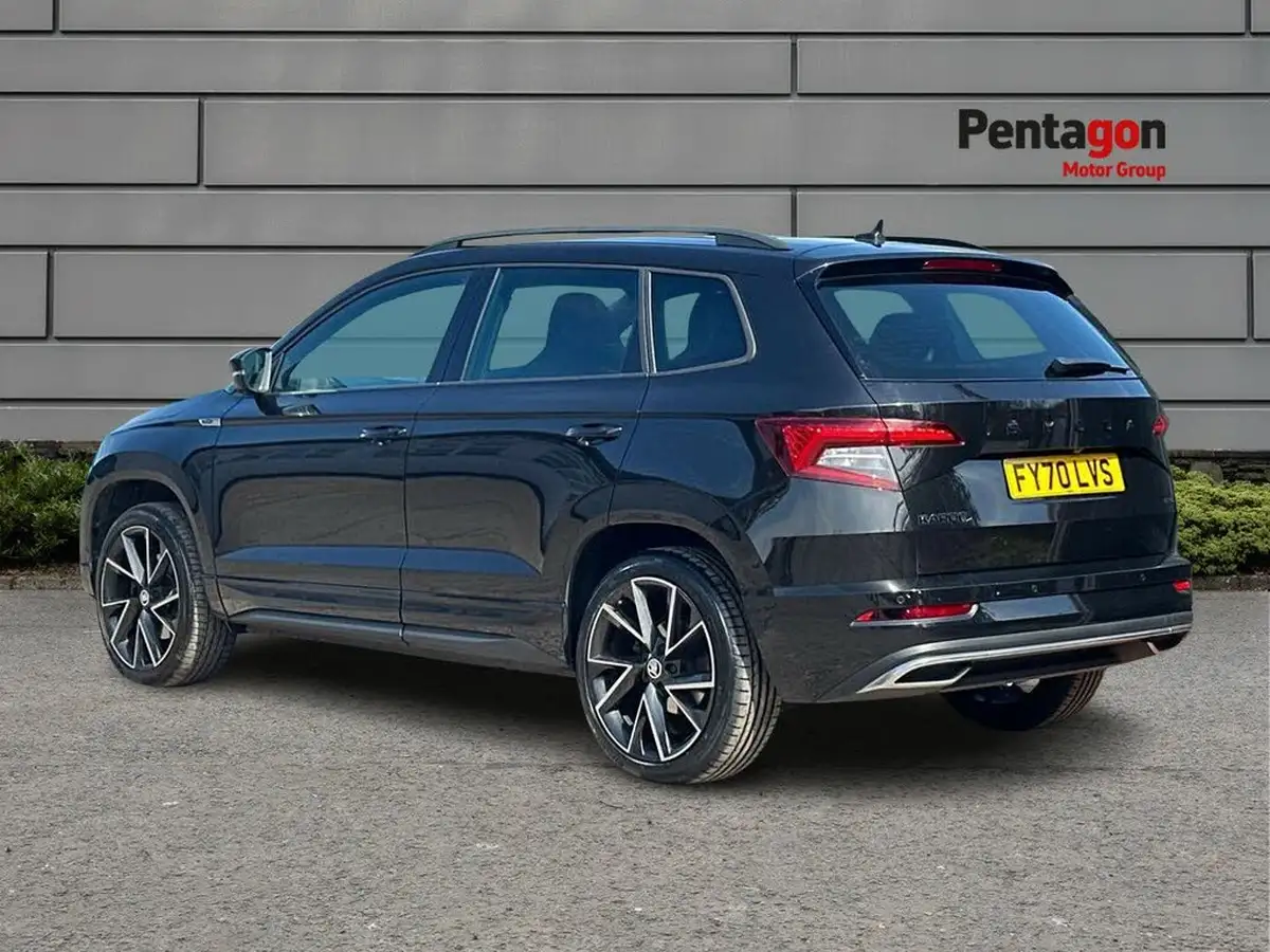 2020-skoda-karoq-20-tsi-sportline-big-1