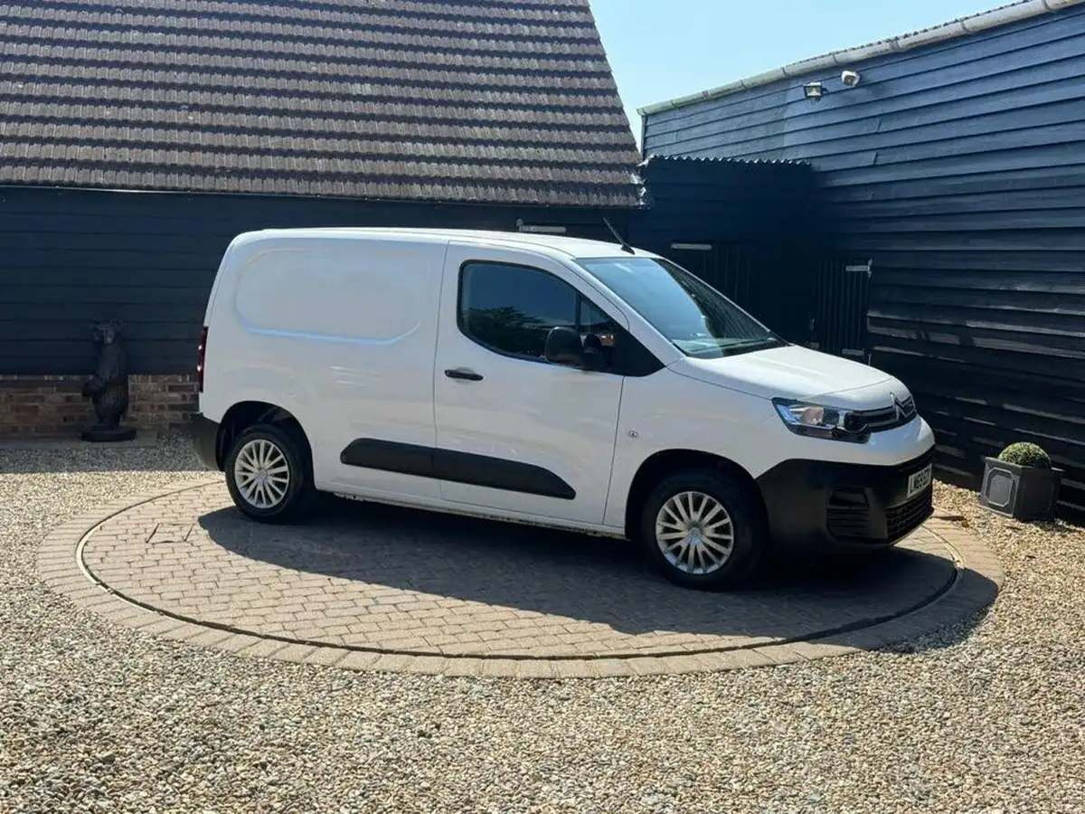 2020-citroen-berlingo-15bluehdi-650-enterprise-big-19