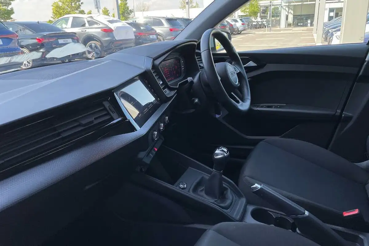 2023-audi-a1-10-25-tfsi-technik-big-26