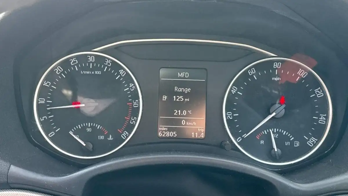2013-skoda-octavia-16td-elegance-cr-105bhp-estate-big-6