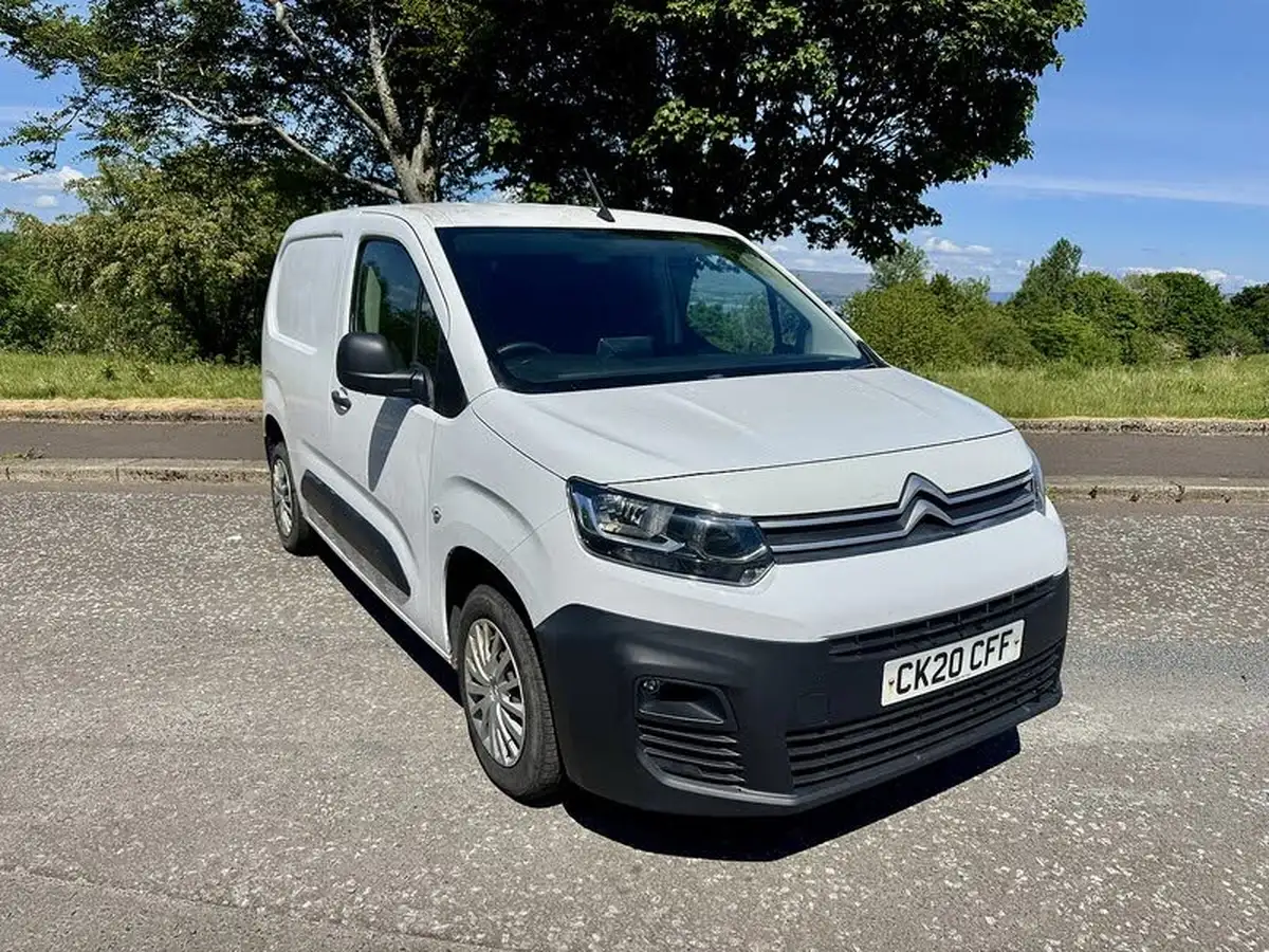2020-citroen-berlingo-15bluehdi-650-enterprise-big-2