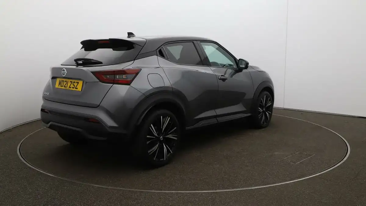 2021-nissan-juke-10-dig-t-tekna-dct-big-51