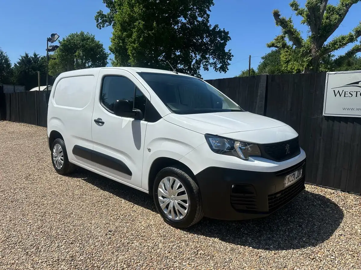 2021-peugeot-partner-15-bluehdi-1000-professional-100ps-eu6dt-panel-big-0