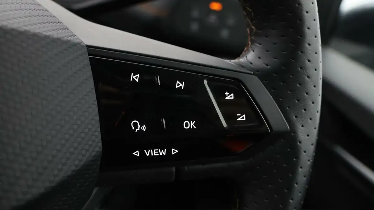 2022-cupra-born-e-v1-big-22