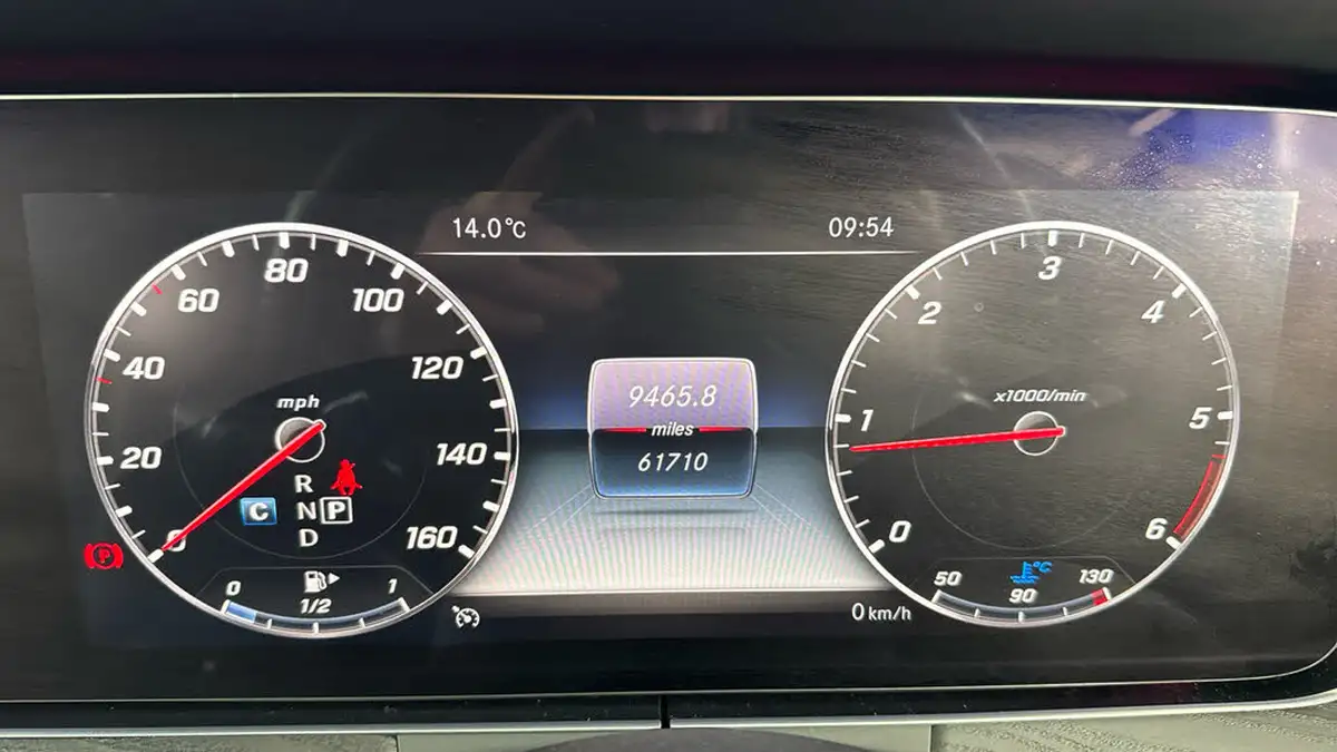 2020-mercedes-benz-e-class-20d-e300d-amg-line-premium-coupe-big-12