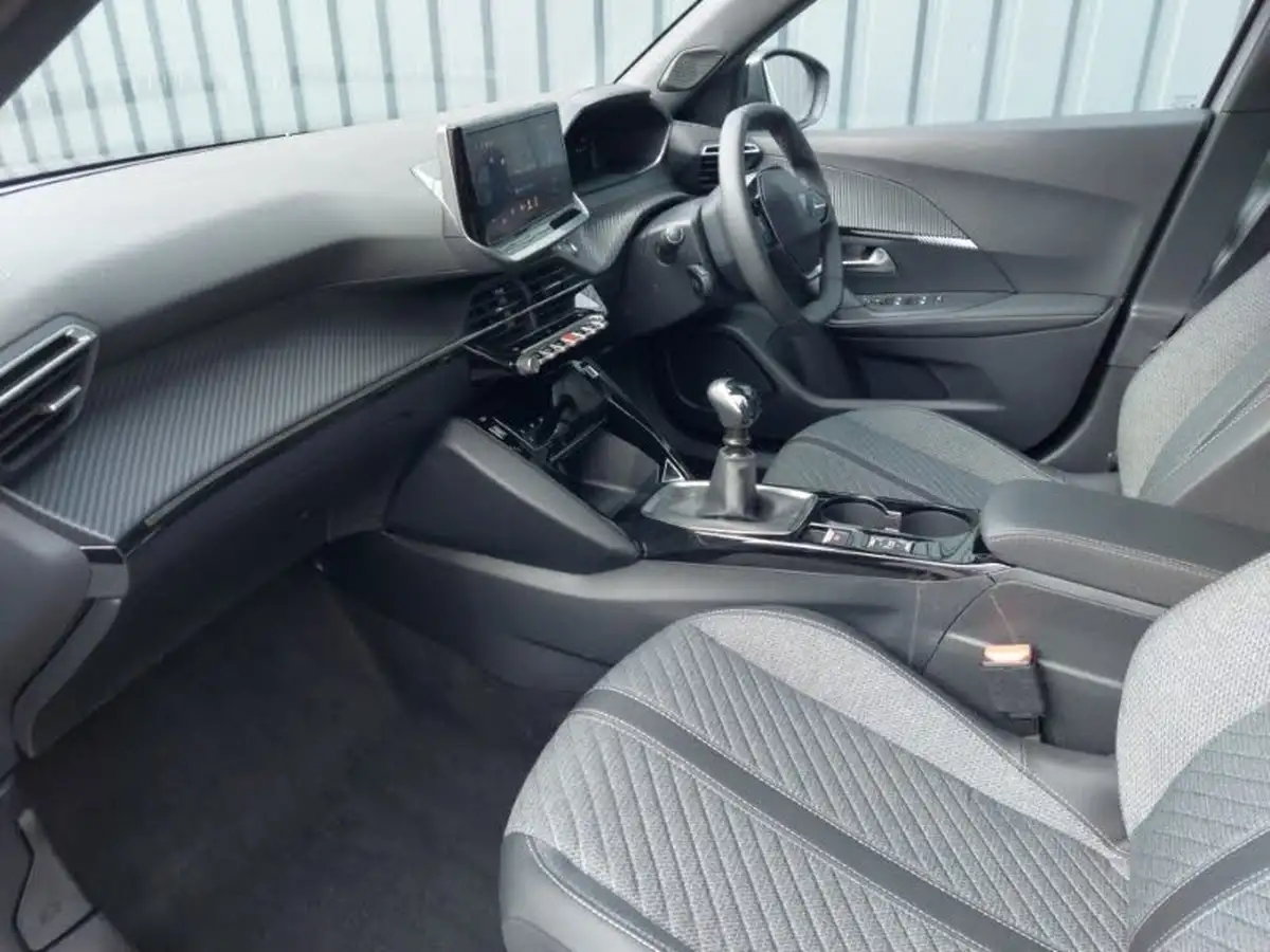 2024-peugeot-2008-suv-12-puretech-allure-130ps-big-4
