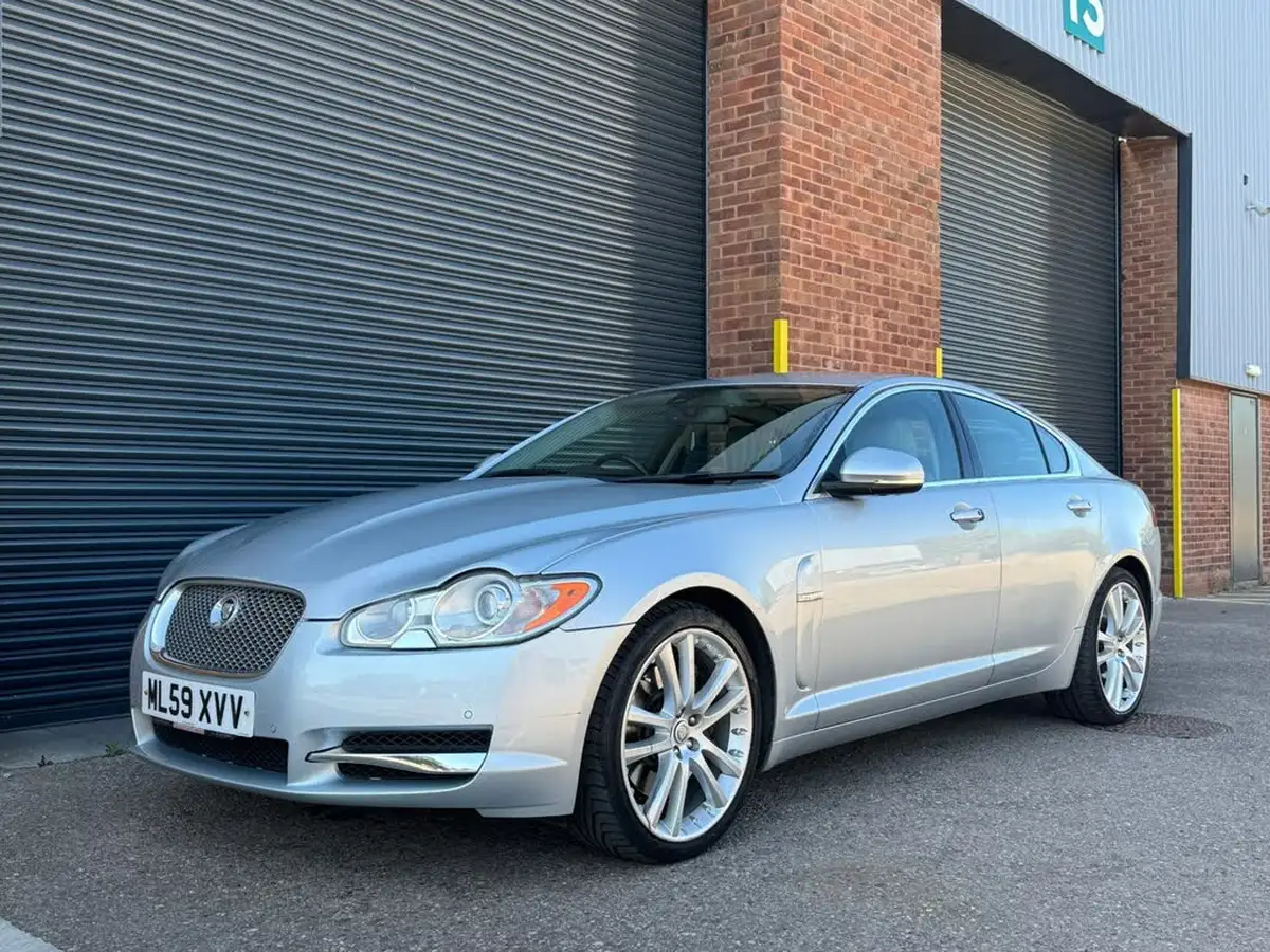2009-jaguar-xf-30td-s-premium-luxury-big-10