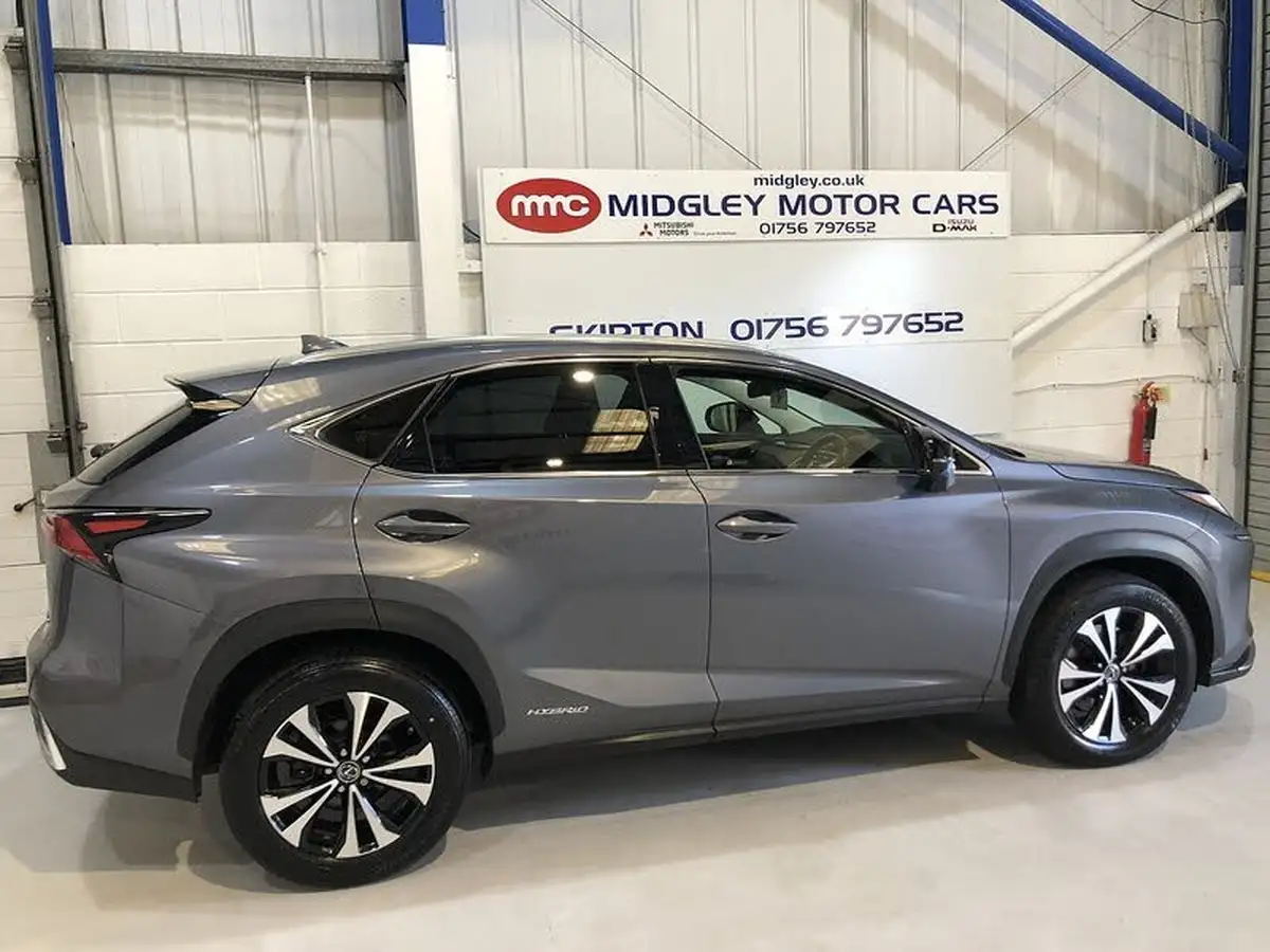 2021-lexus-nx-300h-25-nx-4wd-8in-navigationparking-sensors-big-8
