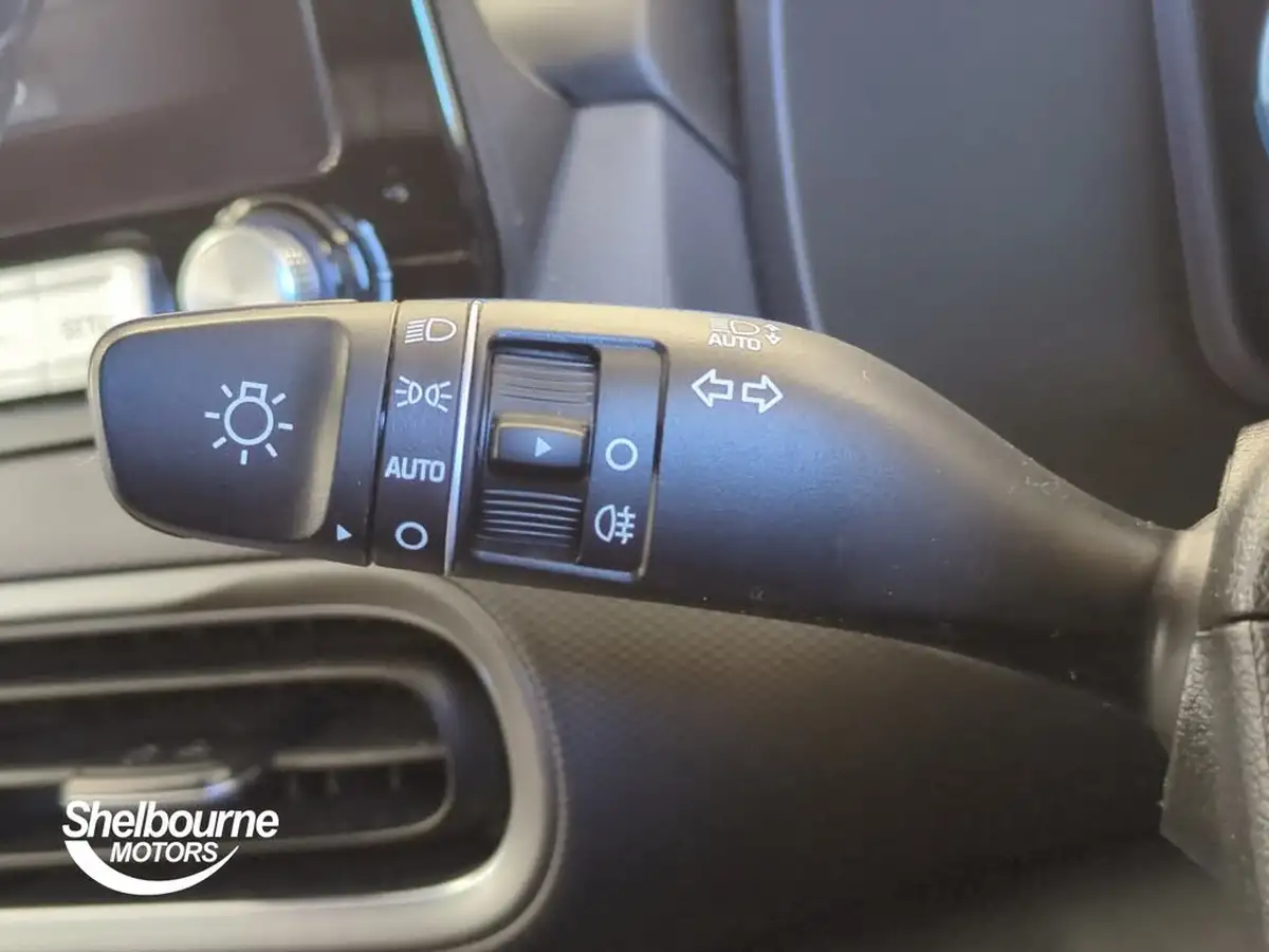 2022-hyundai-kona-e-premium-204ps-64kwh-7kw-obc-big-25