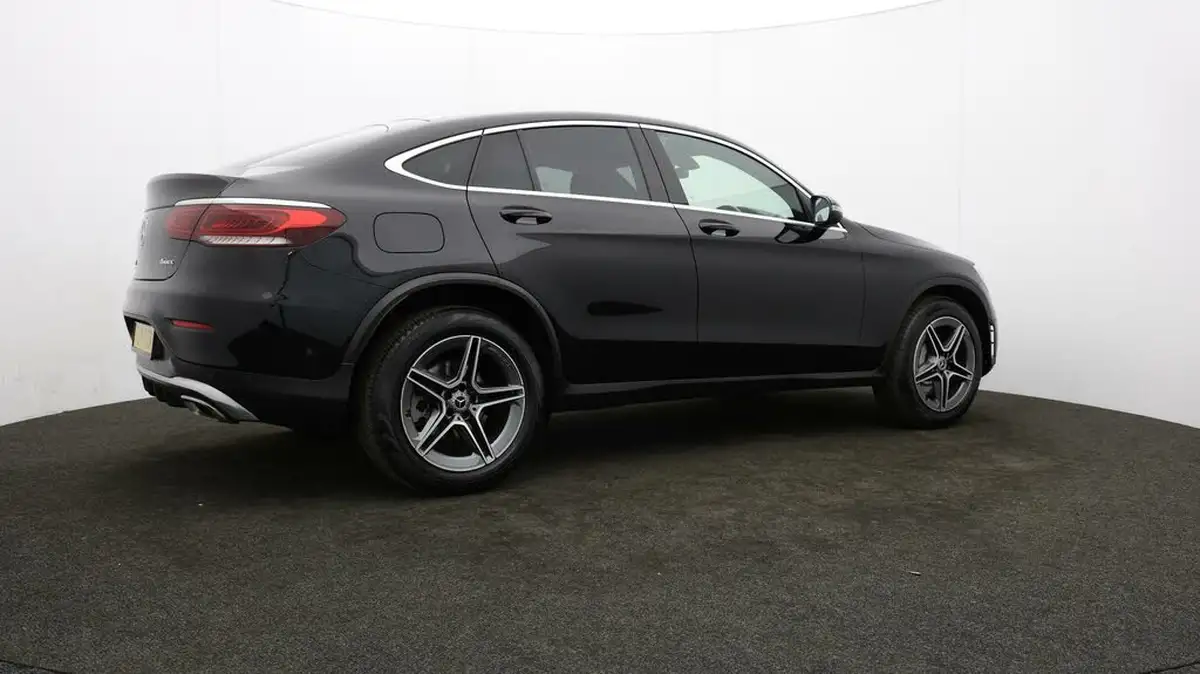 2021-mercedes-benz-glc-class-20-glc300-amg-line-258ps-coupe-4d-big-32