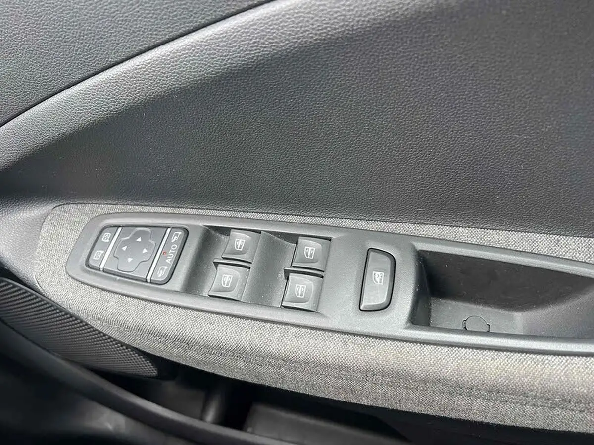 2021-renault-zoe-e-i-gt-line-rapid-charge-big-38