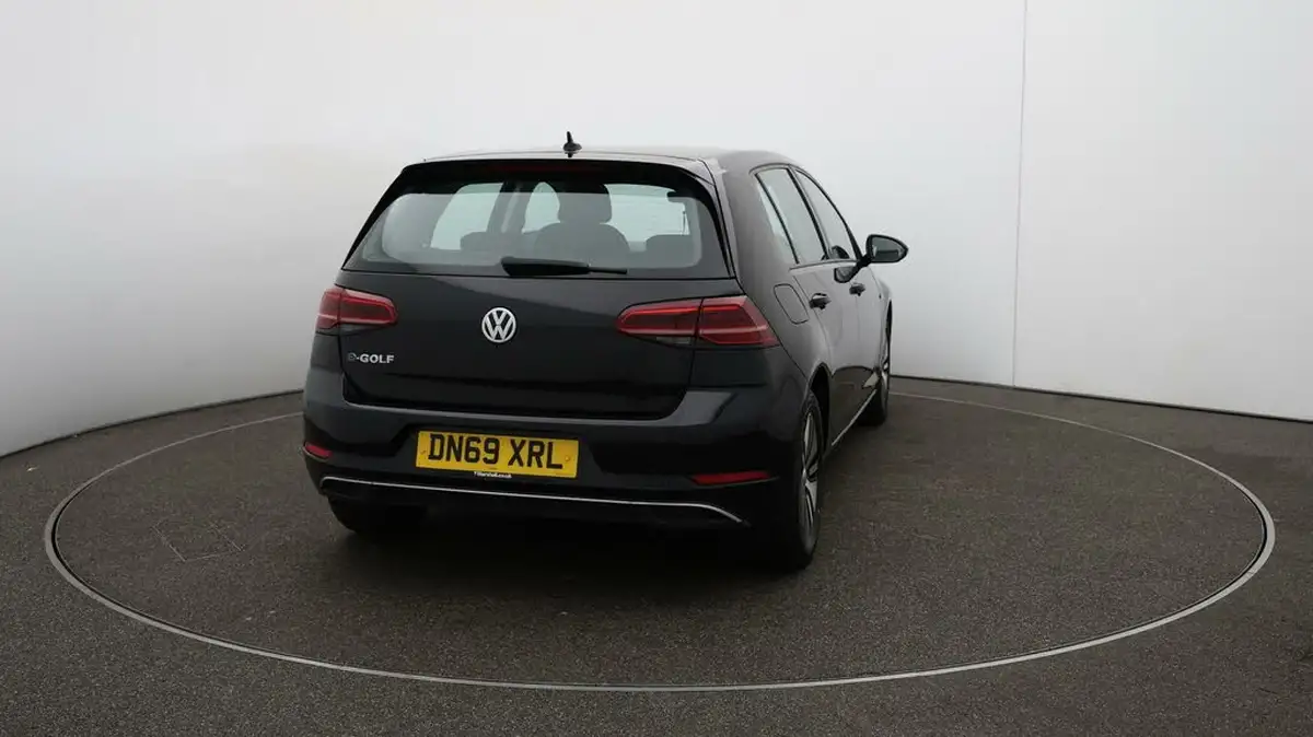 2019-volkswagen-golf-e-e-golf-big-56