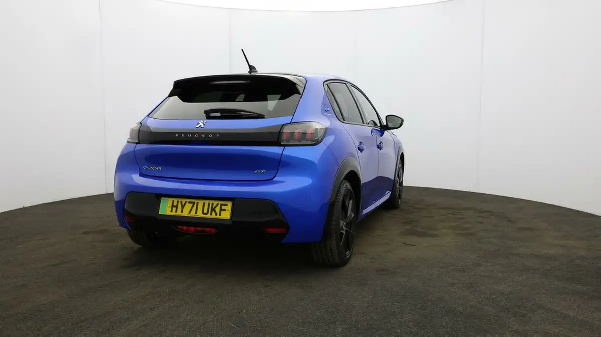 2021-peugeot-208-e-gt-premium-big-54