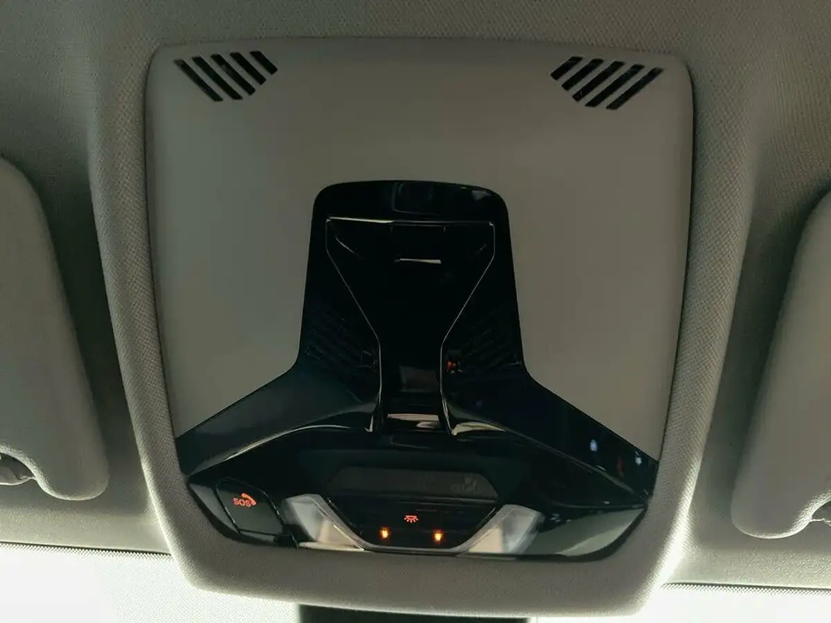 2020-bmw-1-series-20td-118d-sport-auto-big-22