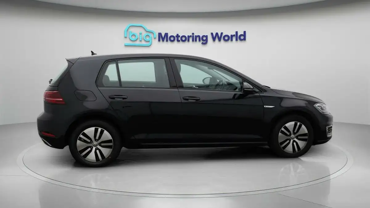 2019-volkswagen-golf-e-e-golf-big-8