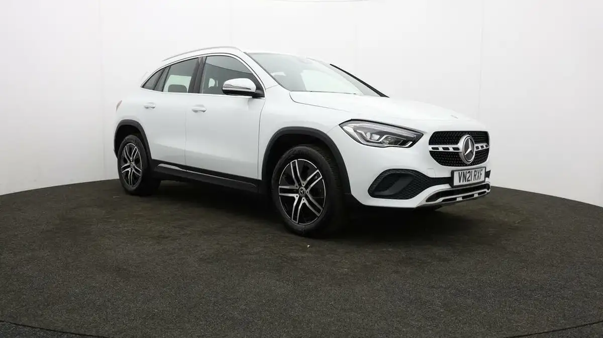 2021-mercedes-benz-gla-class-13-gla-200-sport-big-46