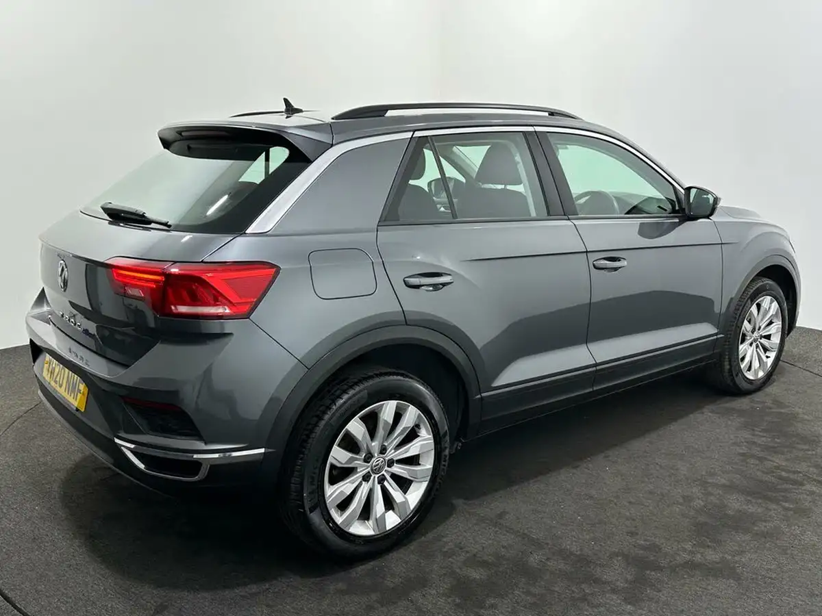 2020-volkswagen-t-roc-15-tsi-se-dsg-big-51