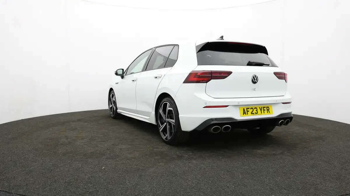 2023-volkswagen-golf-20-tsi-r-320ps-hatchback-big-77