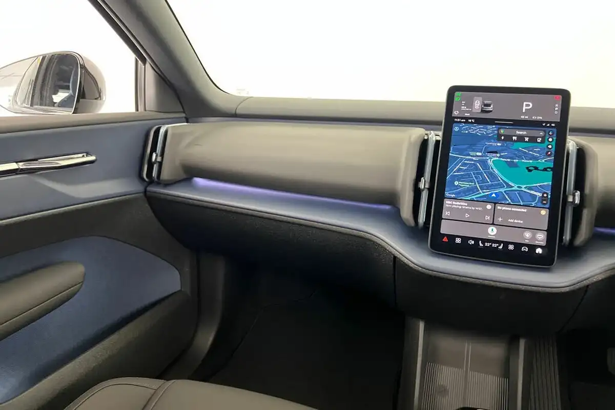 2024-volvo-ex30-e-single-motor-plus-extended-range-big-30