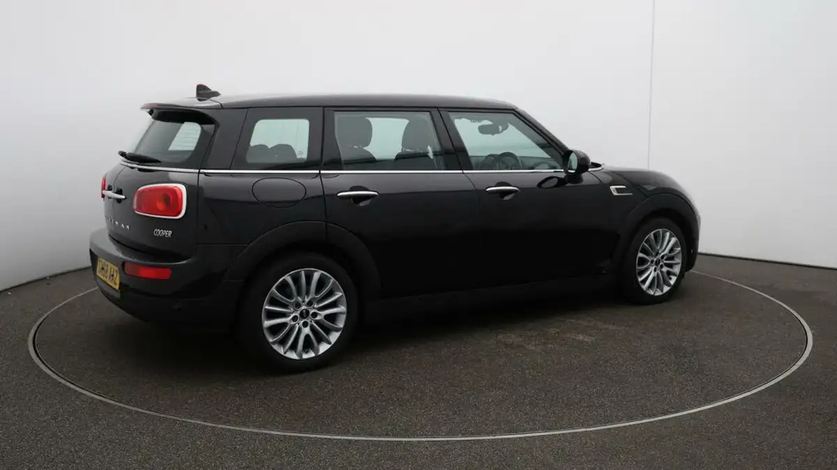 2018-mini-clubman-15-cooper-classic-ss-auto-big-49