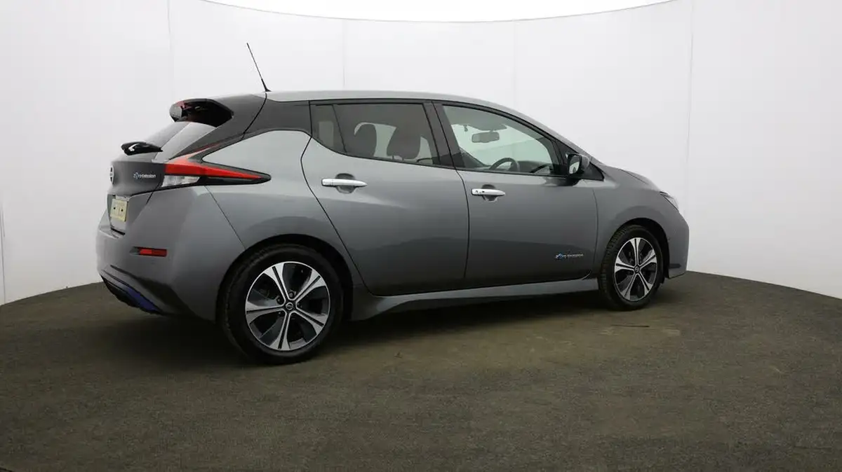 2020-nissan-leaf-e-n-connecta-big-57