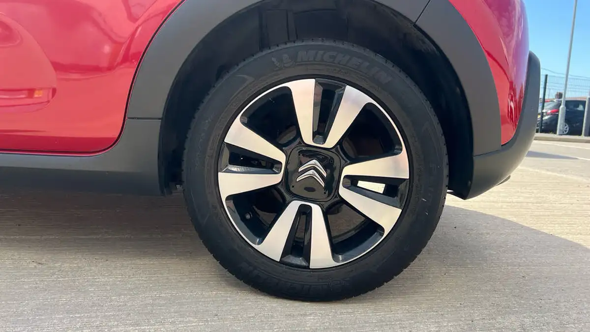2018-citroen-c3-12-puretech-feel-82ps-big-14