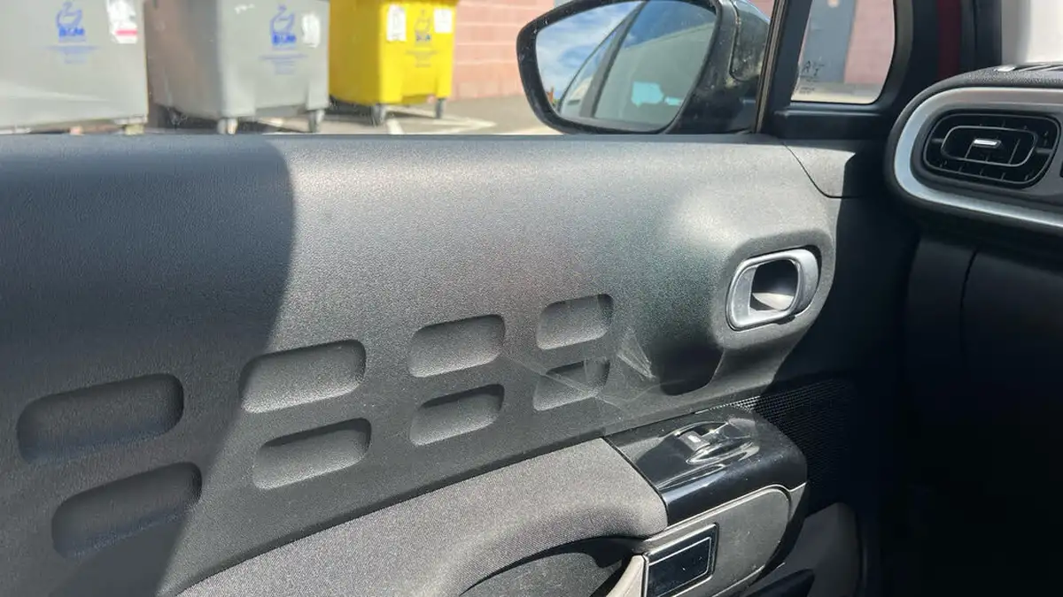 2018-citroen-c3-12-puretech-feel-82ps-big-38