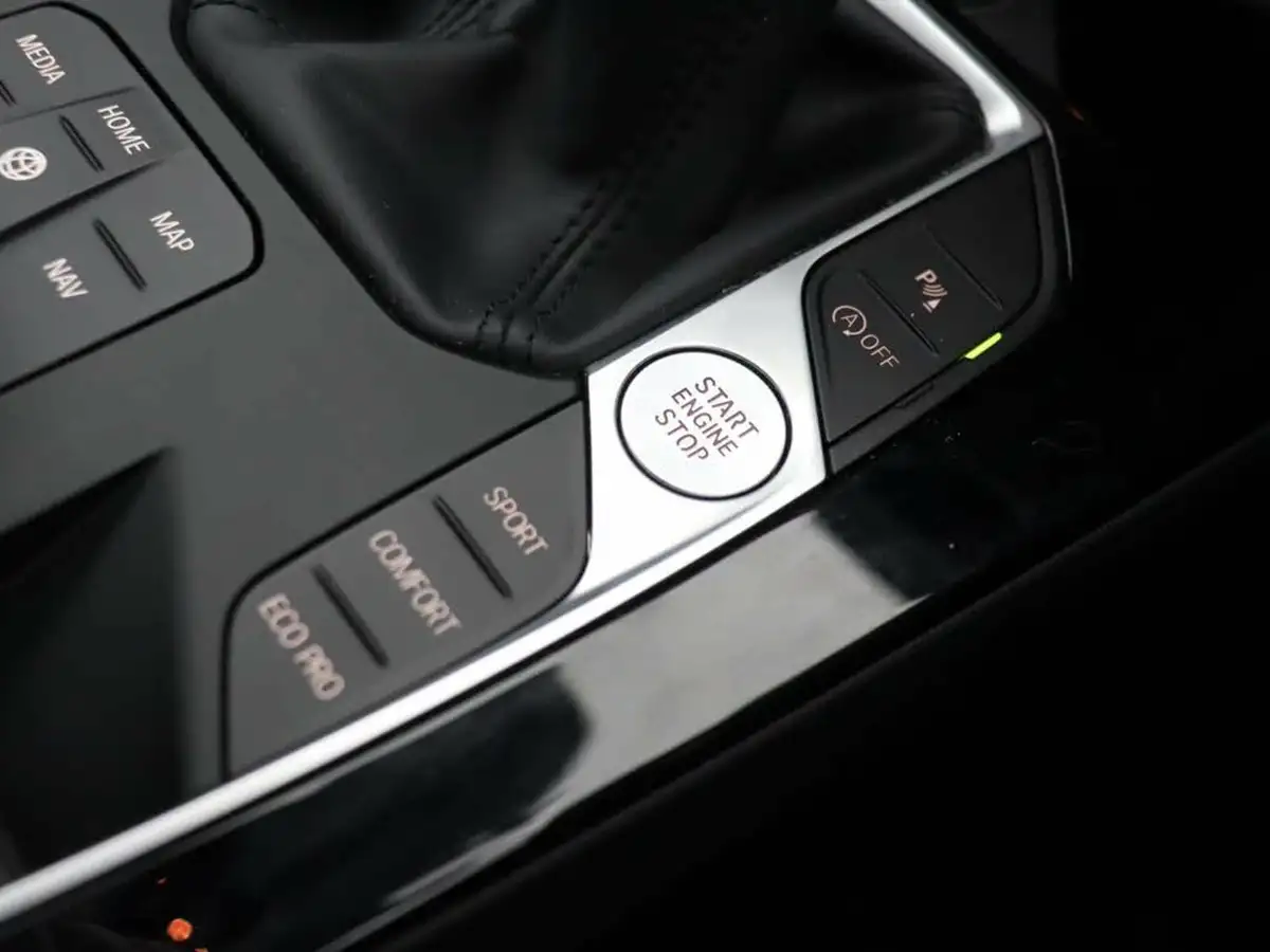2022-bmw-1-series-15-118i-m-sport-lcp-big-40