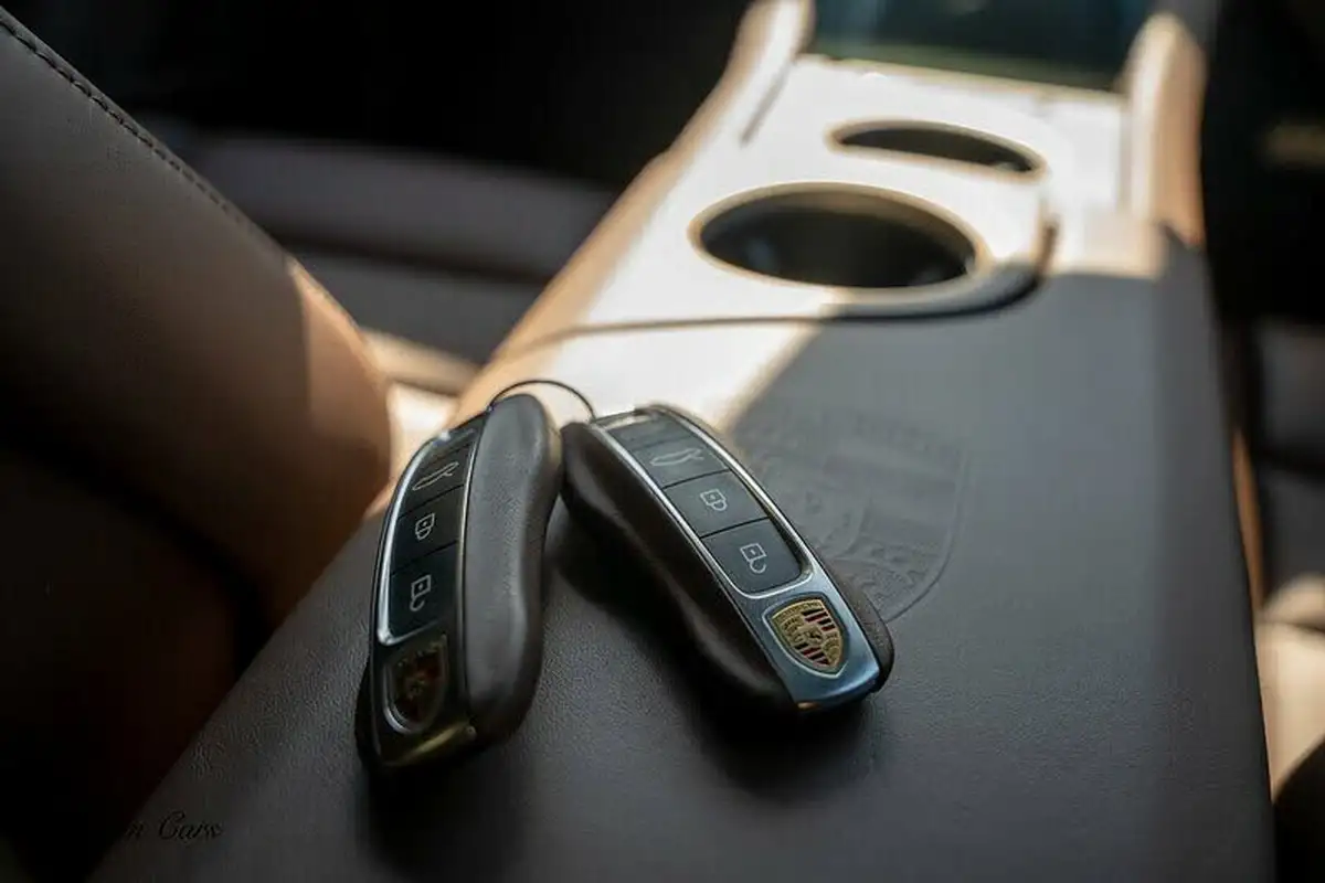 2022-porsche-taycan-e-turbo-cross-turismo-big-75