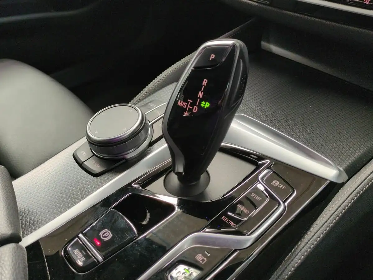 2023-bmw-5-series-20-530e-m-sport-292bhp-touring-5d-big-31