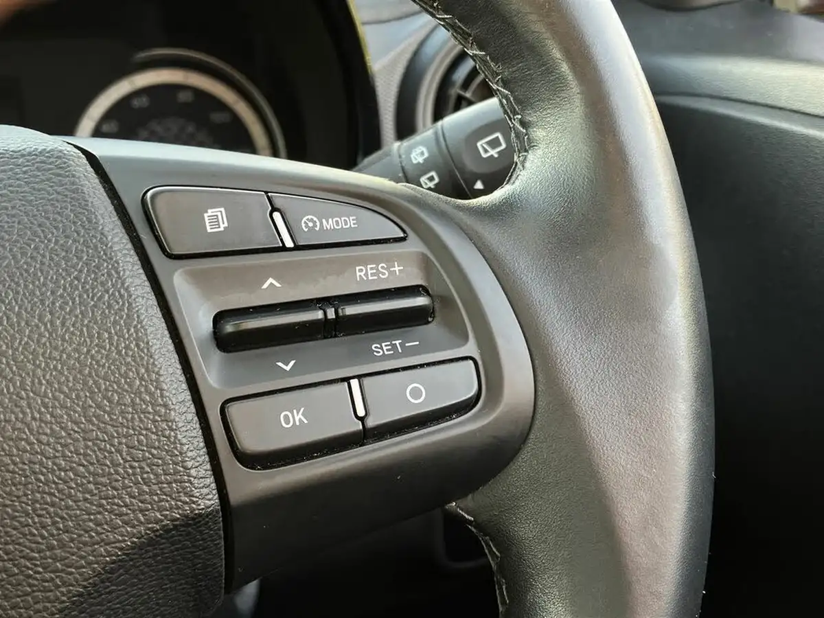 2021-hyundai-i10-12-se-connect-auto-big-41