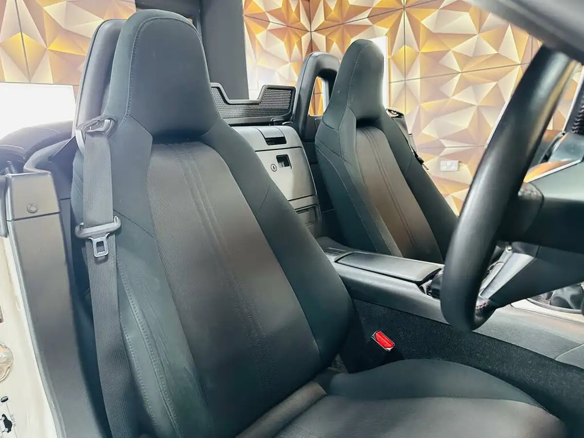 2019-mazda-mx-5-15-se-big-14