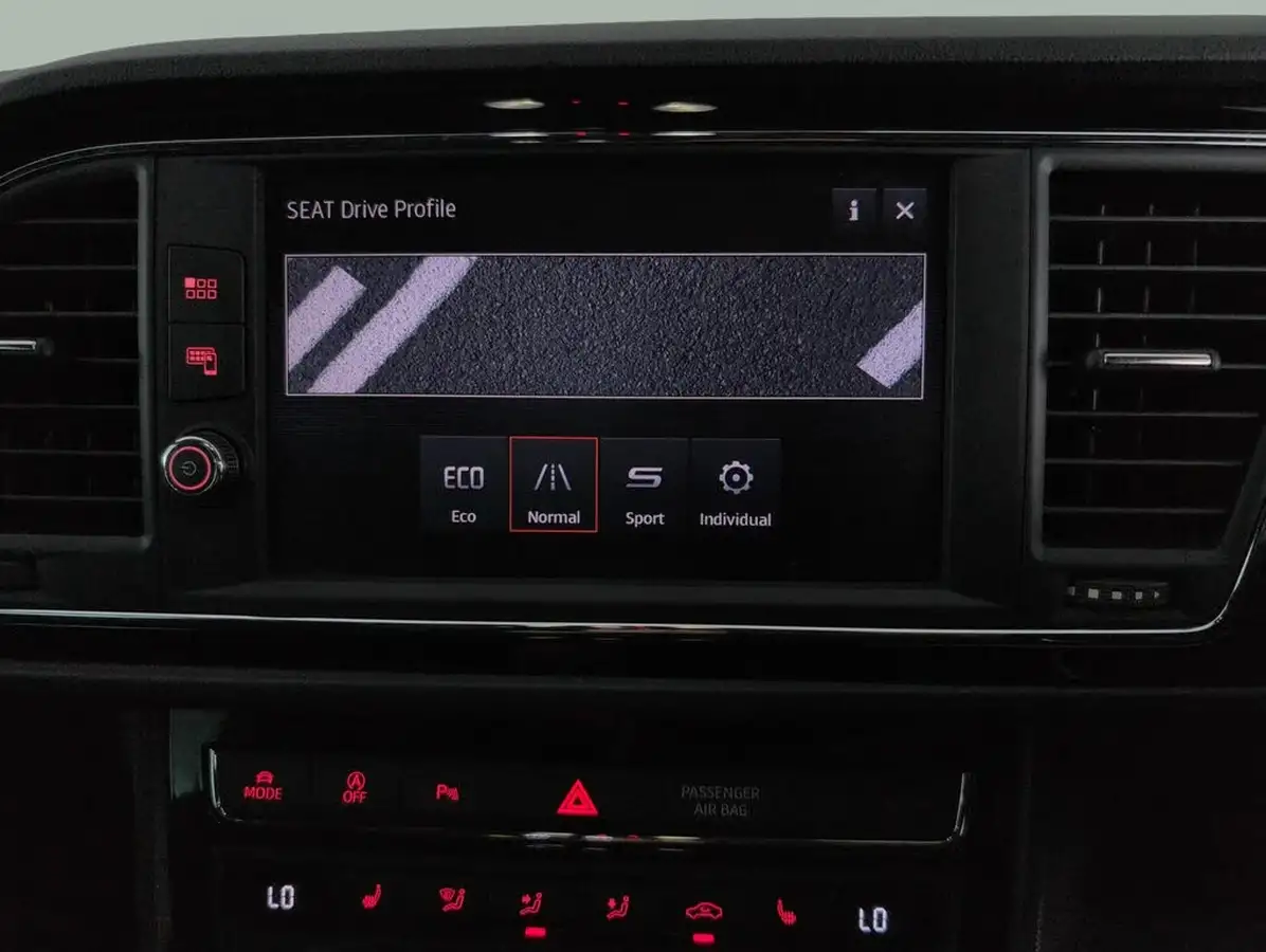2019-seat-leon-15-tsi-evo-fr-black-edition-150ps-hatchback-dsg-big-22