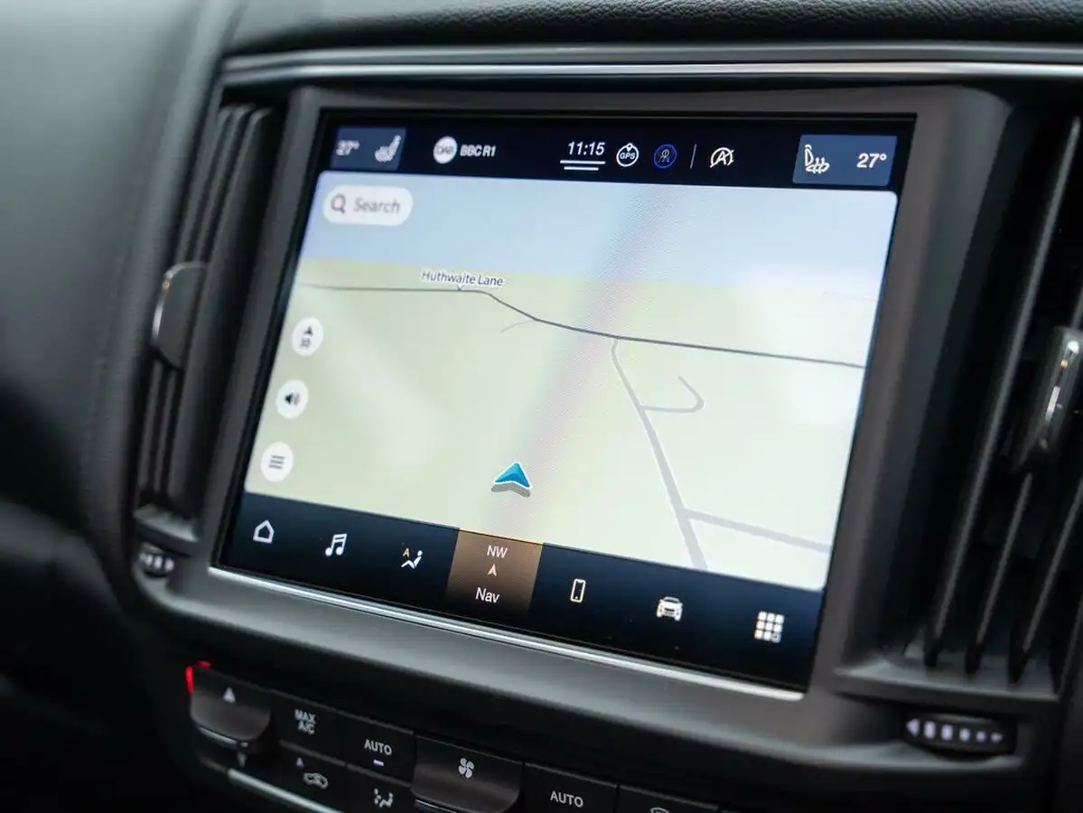 2021-maserati-levante-30-big-7