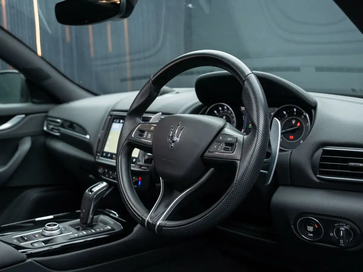 2021-maserati-levante-30-big-31