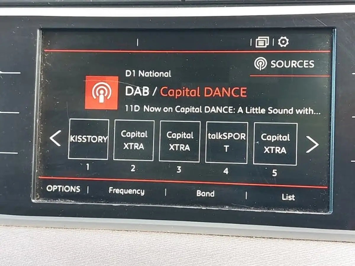 2018-citroen-grand-c4-picasso-16bluehdi-flair-big-12