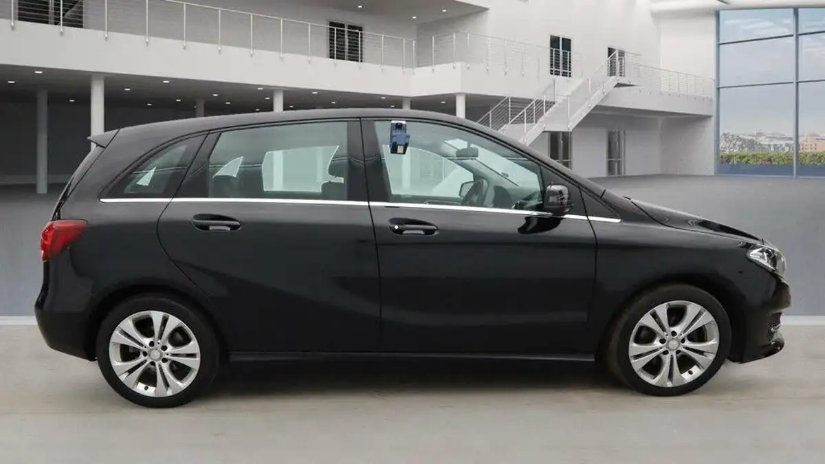 2016-mercedes-benz-b-class-big-10