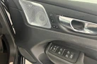 2024-volvo-xc60-20-t8-ultra-black-edition-small-27