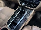 2019-porsche-macan-20-small-38