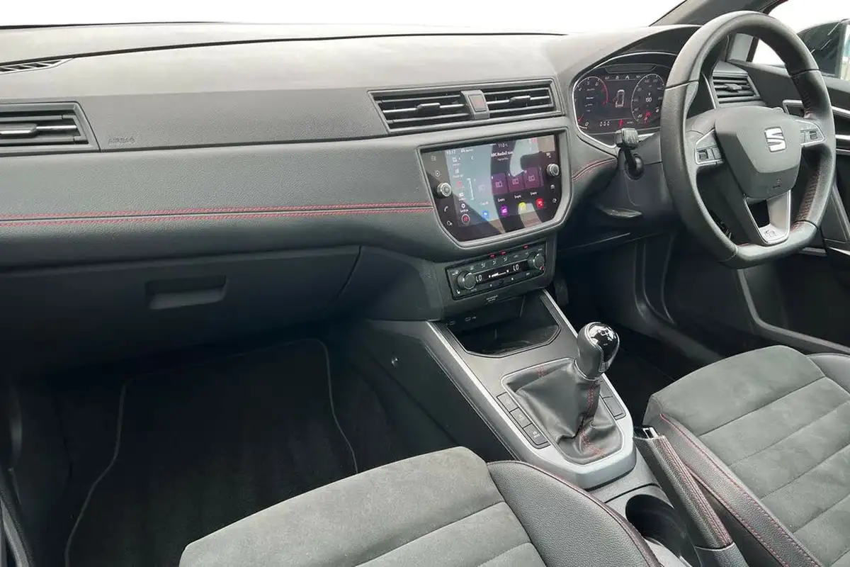 2021-seat-arona-10-tsi-fr-sport-110ps-big-1