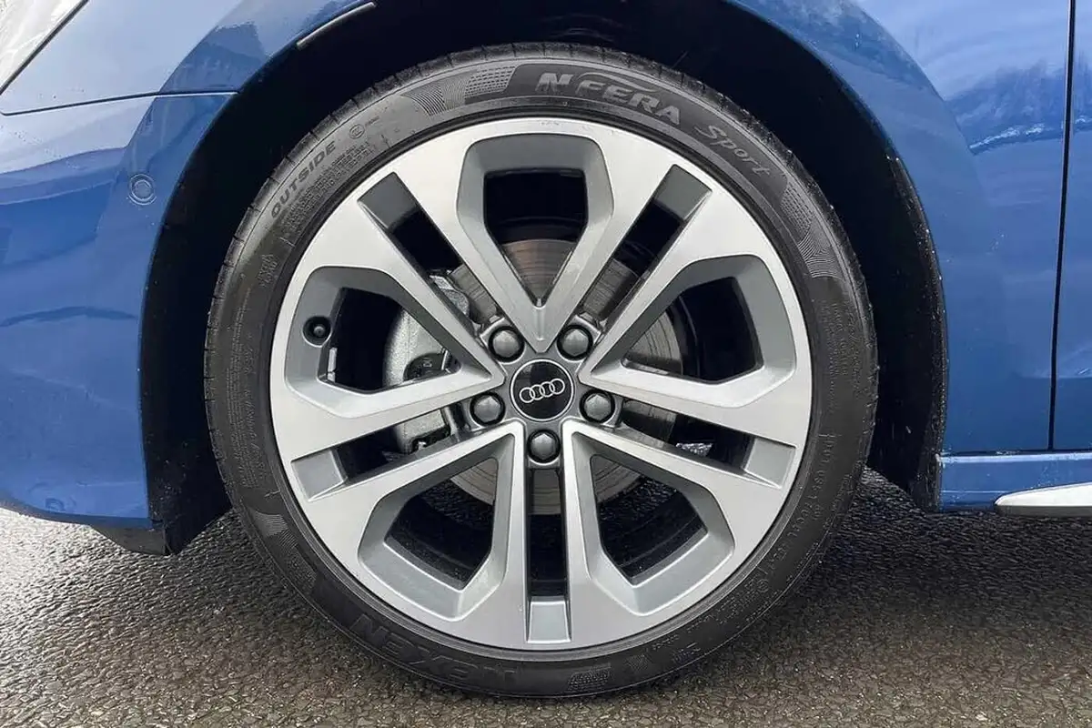 2025-audi-a3-15-30-tfsi-s-line-saloon-4d-big-22