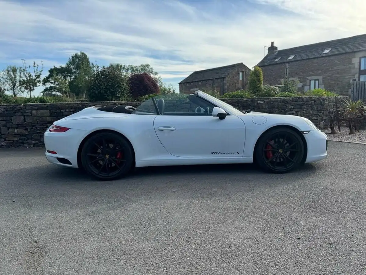 2015-porsche-911-30-carrera-s-cabriolet-pdk-big-4