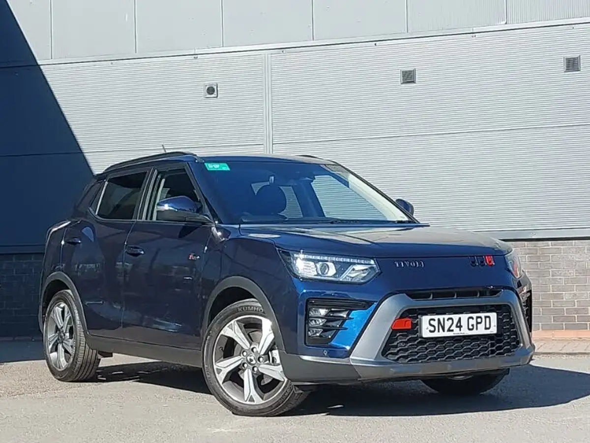 2024-kgm-ssangyong-tivoli-15-k40-auto-big-0