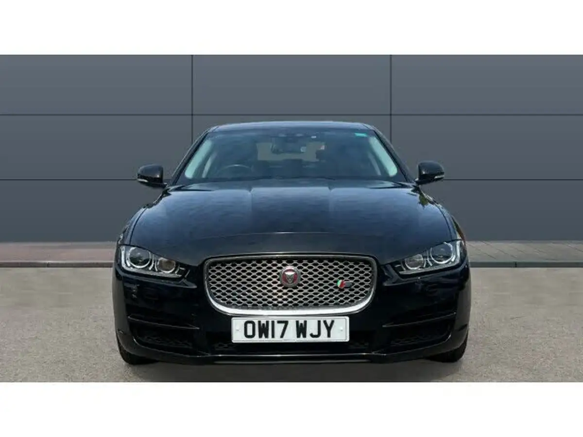 2017-jaguar-xe-20d-portfolio-180ps-ss-1999cc-auto-big-2