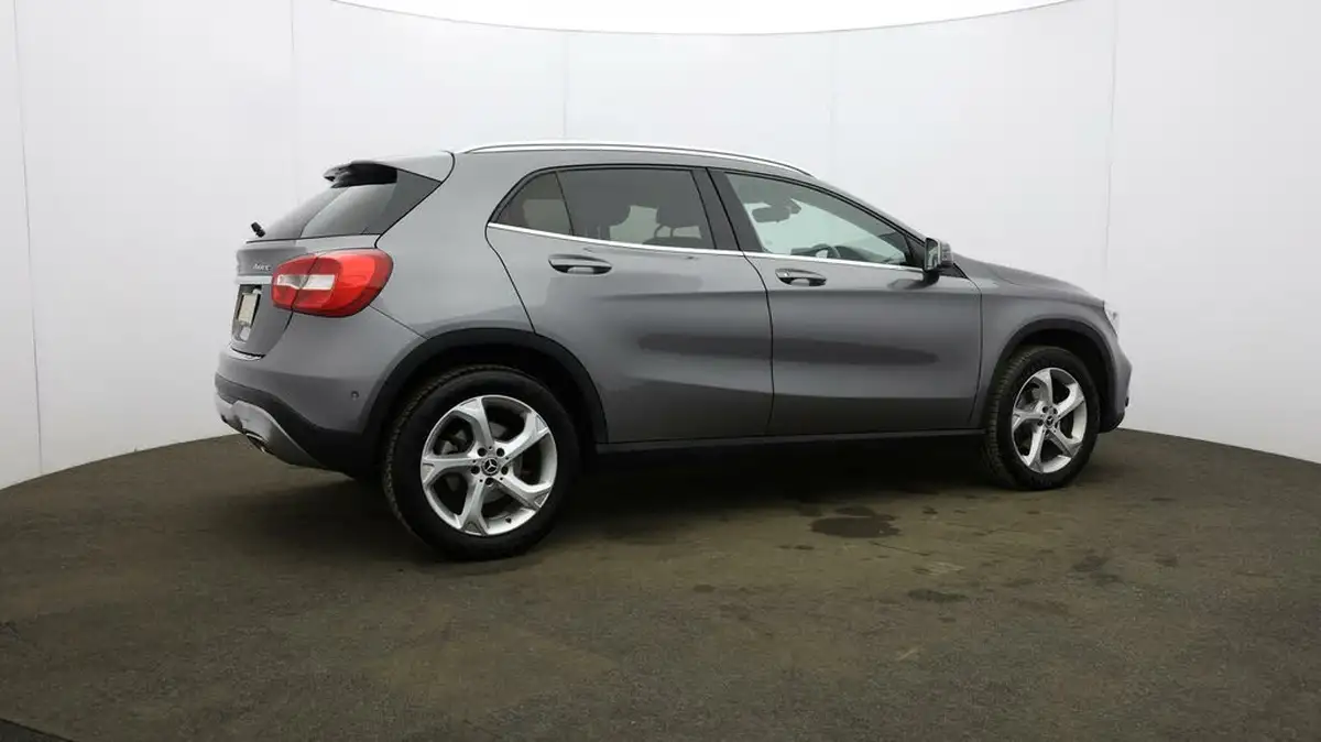 2018-mercedes-benz-gla-class-21d-gla-220d-sport-177ps-executivess-big-56