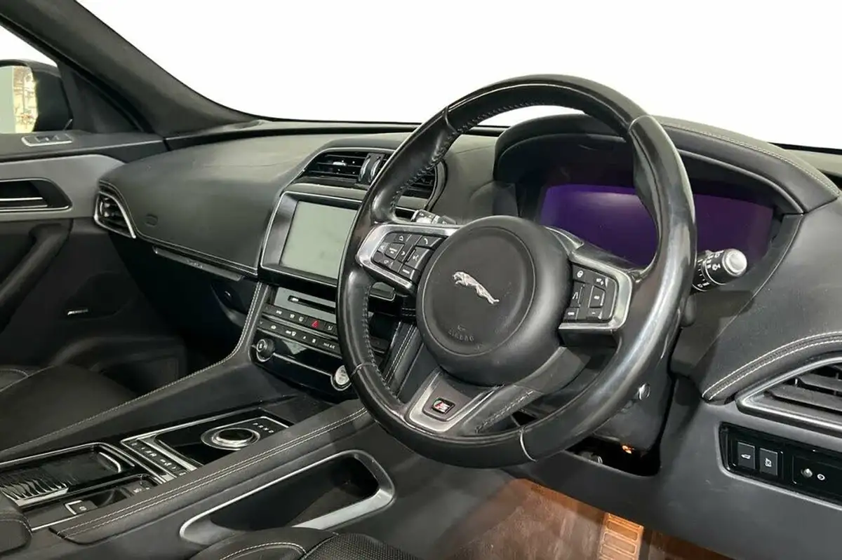 2018-jaguar-f-pace-30td-s-awd-big-6