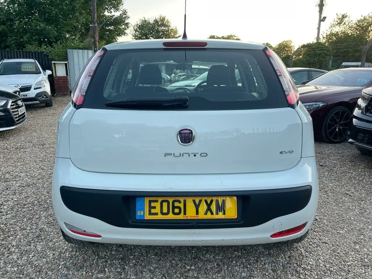 2011-fiat-punto-evo-14-dynamic-77bhp-5d-dualogic-big-5