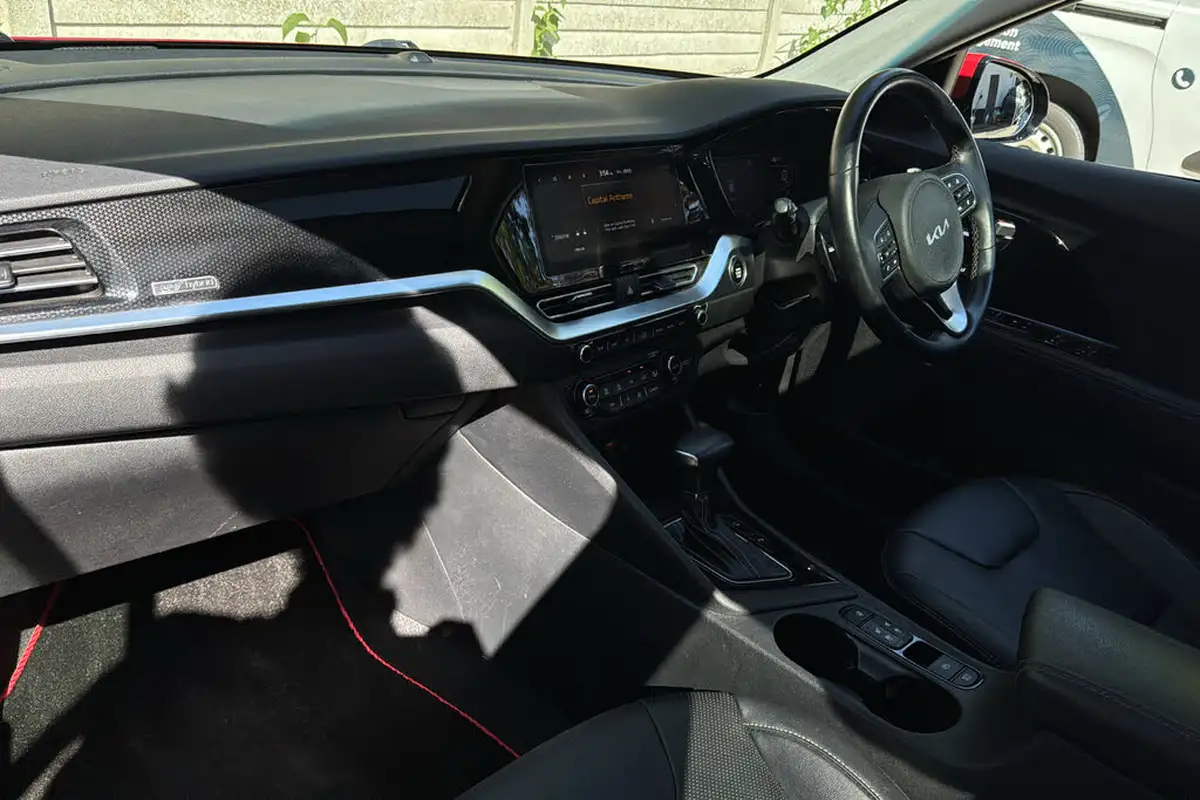 2022-kia-niro-16-gdi-4-139bhp-132kwh-big-10
