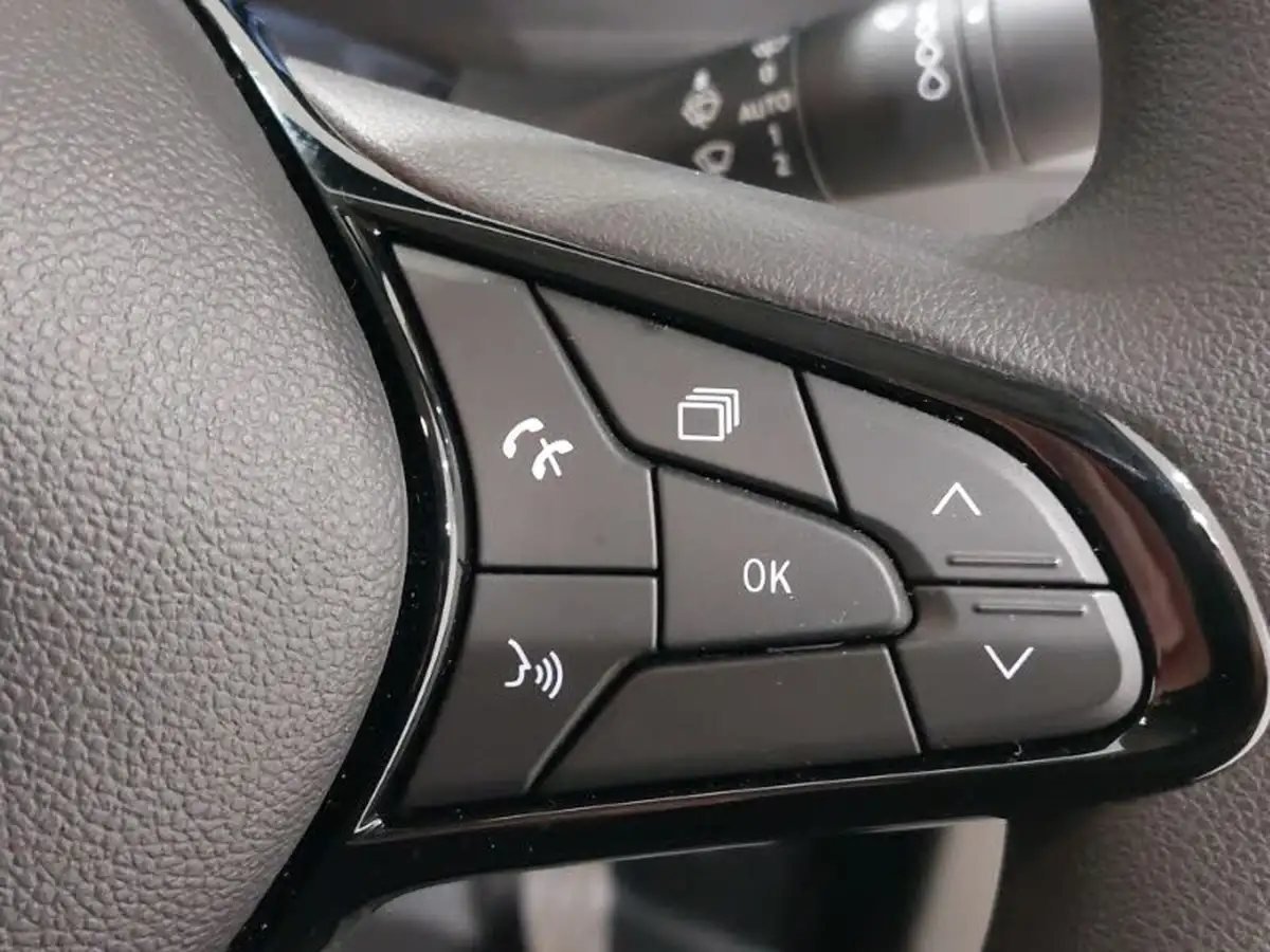 2023-nissan-townstar-e-45kwh-l1-tekna-big-15
