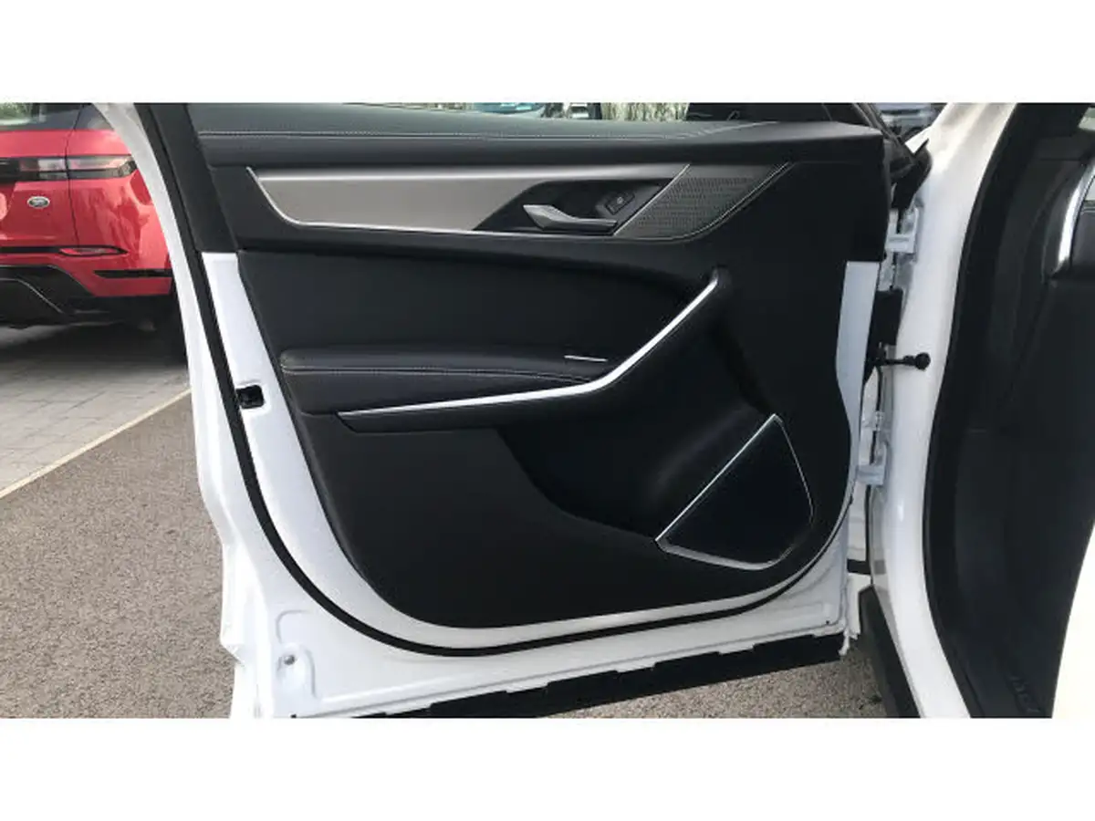 2024-jaguar-f-pace-20-d200-r-dynamic-s-big-27